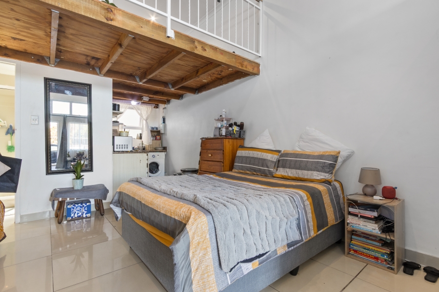 1 Bedroom Property for Sale in Heathfield Western Cape